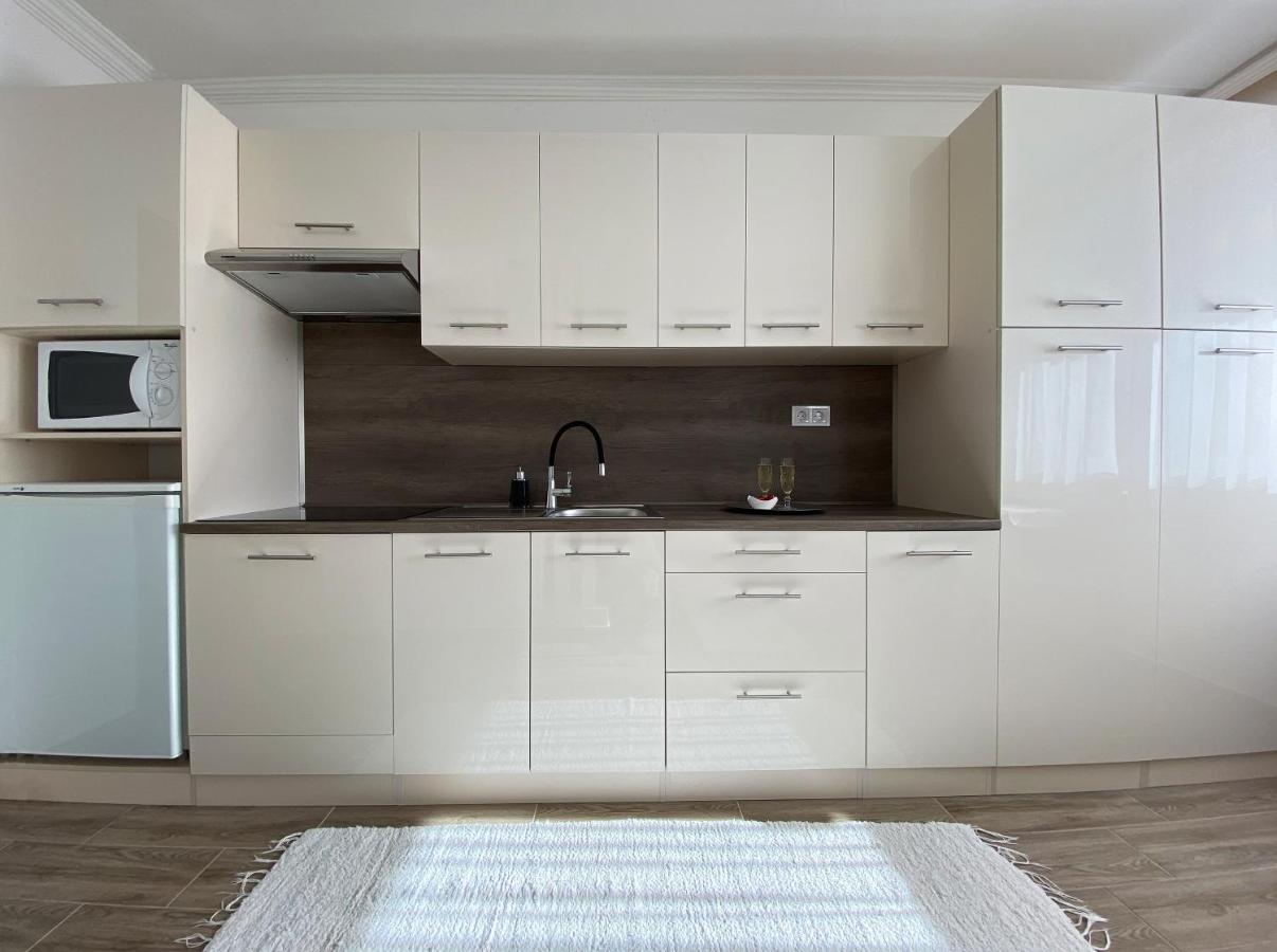 Andrea Apartmanok 2 Hajduszoboszlo Ngoại thất bức ảnh